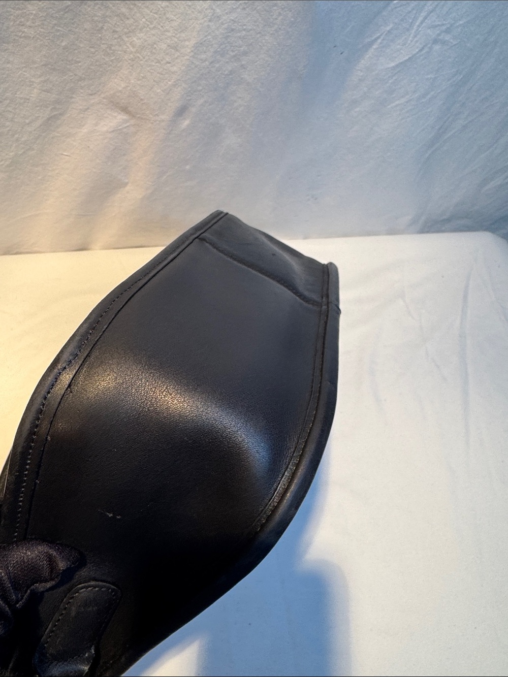 Coach Vintage Black Leather Crossbody with Gold Turnlock 9790 - Picture 13 of 16